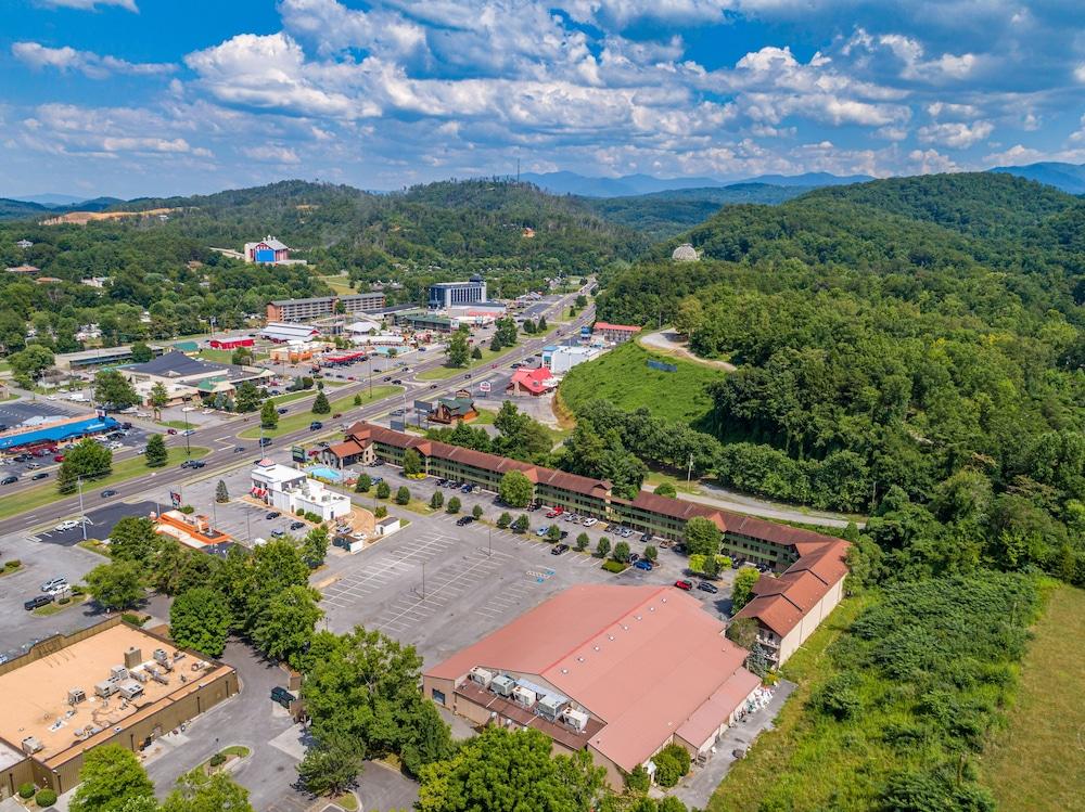 Days Inn By Wyndham Pigeon Forge South Exteriör bild