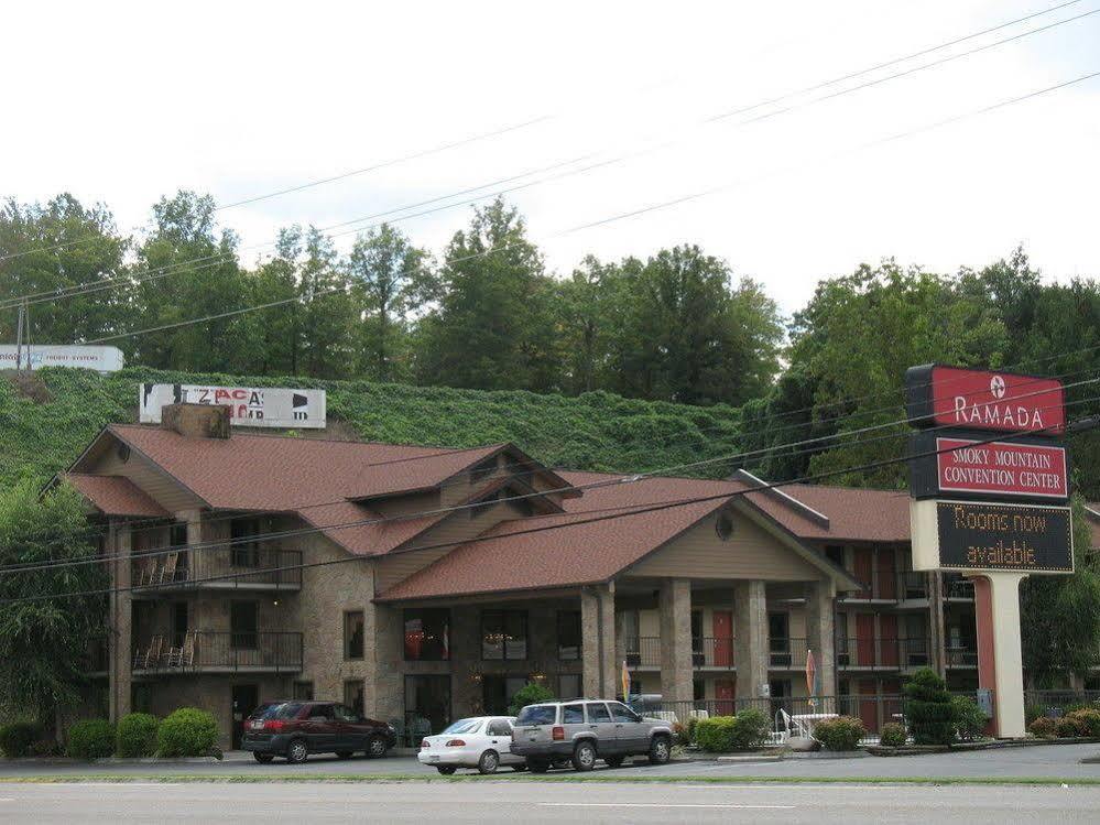 Days Inn By Wyndham Pigeon Forge South Exteriör bild